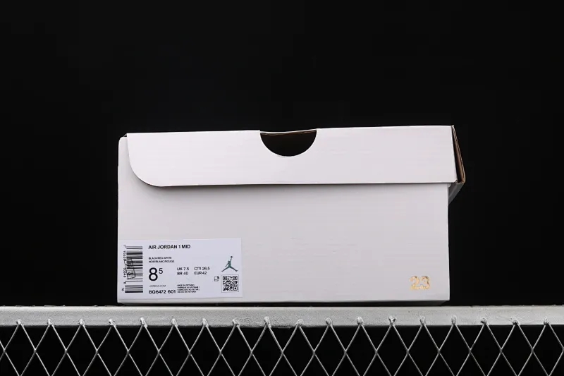 All categories Air Jordan Jordan series basketball shoes Air Jordan 1 Mid Air Jordan1 Mid AJ1 Joe 1 Little Chicago China basketball shoes BQ6472-601
